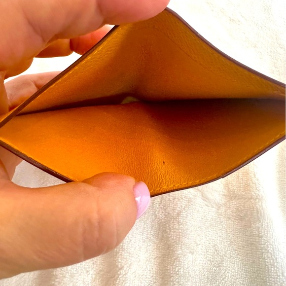 Hermes Yellow Card Holder 💛 ✨ - Picture 8 of 8